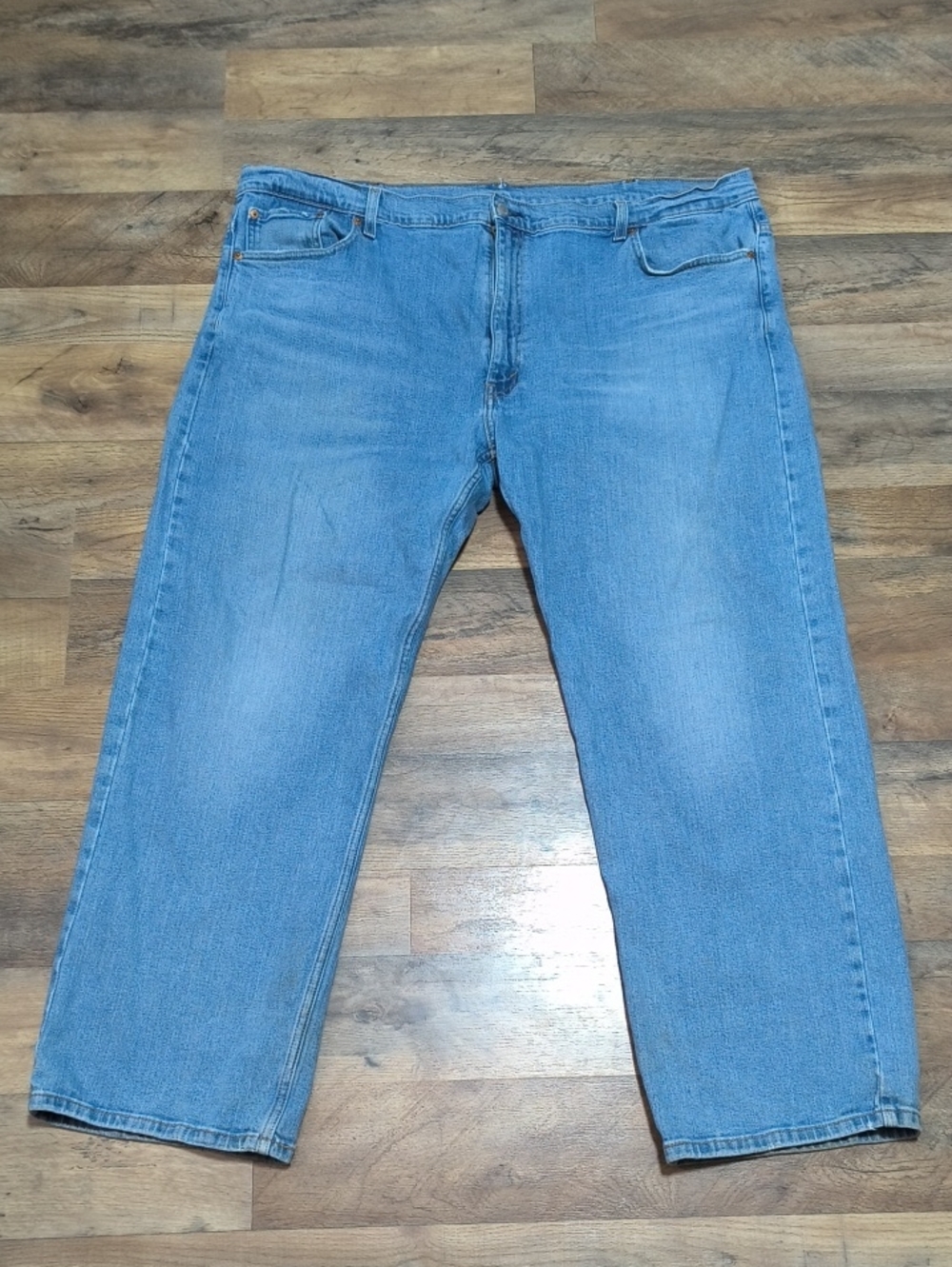 Levi's Men's Light Blue Relaxed Straight Jeans